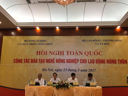 co xa dao tao 600 nguoi chuyen 1 nghe hoan lon