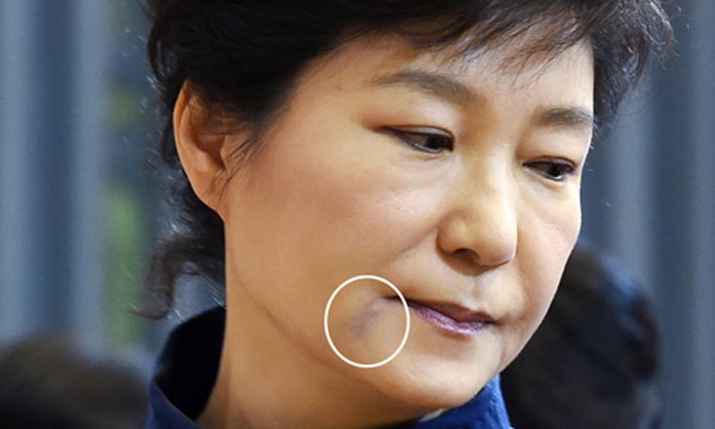 7 tieng bien mat bi an cua ba park khi pha sewol chim