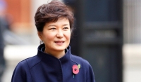 tuong hq bi bat vi theo doi trai phep gia dinh nan nhan pha sewol
