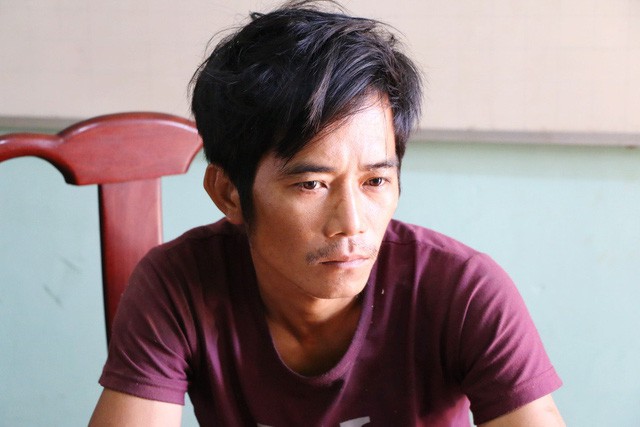 chan dung nghi can hiep dam sat hai be gai 4 tuoi khi di tham mo ong