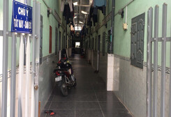 Thi thể cô gái lõa thể trong phòng trọ khóa cửa