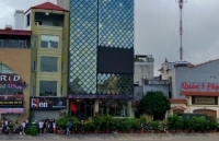 dung may kho thao do cay xang cu 2 nguoi thuong vong
