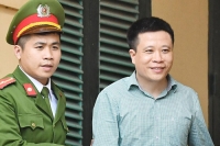 cong an van dang tiep tuc lam viec voi trung tuong phan van vinh