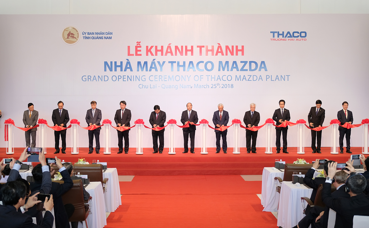 thu tuong chinh phu doi xu binh dang voi cac nha san xuat lap rap o to