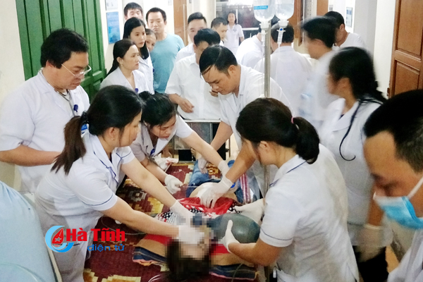 nguoi chong dam vo tu vong truoc cong benh vien nghien ma tuy tung bi xu phat an tu