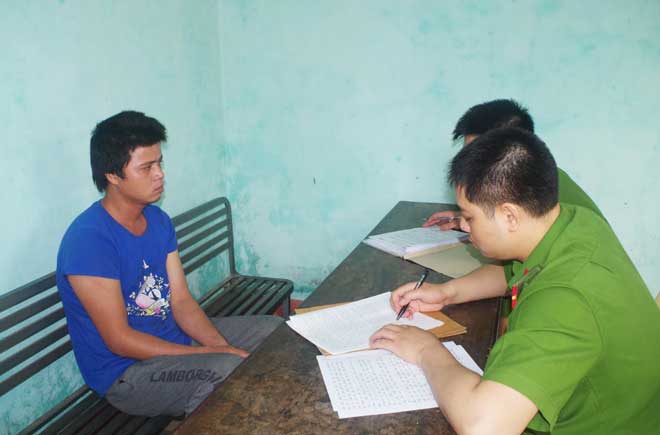 yeu rau xanh dot nhap vao nha hiep dam thieu nu