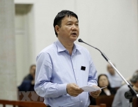 vu 2 nhom thanh nien ban nhau kinh hoang hon chien tu viec dua nguoi bi tai nan di cap cuu