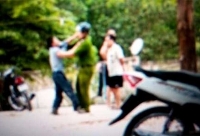 khoi to doi tuong chem cong an bi thuong