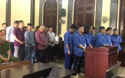 Xét xử đường dây rút ruột xăng dầu máy bay