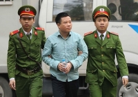 nguoi chong bo thi the vo vao phuy nuoc keu oan