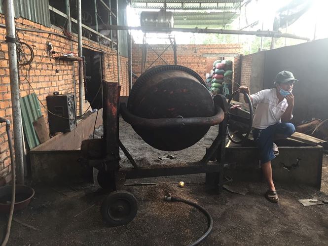 khoi to vu nhuom phe pham ca phe bang pin con o