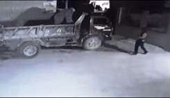 Điều tra đối tượng dùng súng bắn và đốt xe tải trong đêm