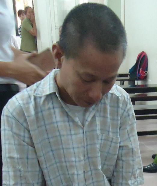 giet dong nghiep cu vi khong tim duoc viec moi