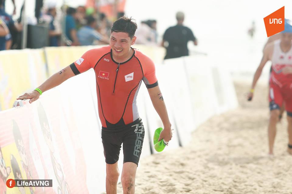 phia sau cau chuyen a quan paralympic tap tenh chinh phuc ironman