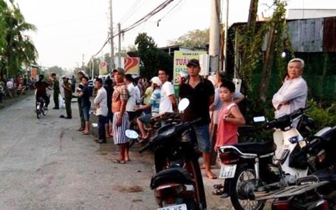 truy sat chem guc 1 nguoi giua duong vi net po xe