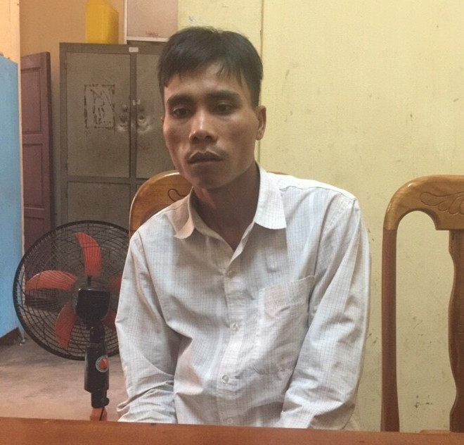 pho chi huy quan su xa bop co ba lao 71 tuoi de cuop tien