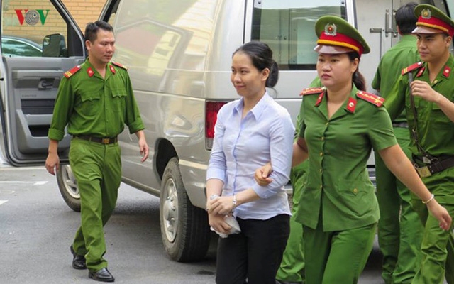 live xu phuc tham cuu chu tich oceanbank chieu 25 cuu pho tgd oceanbank choi bo trach nhiem