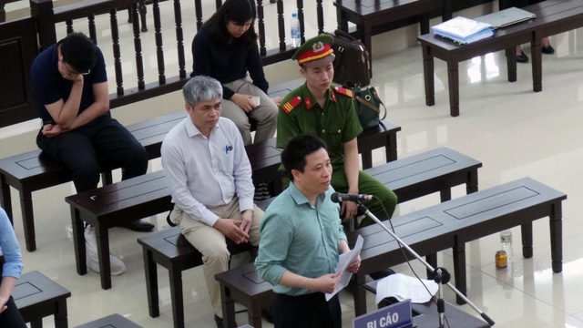 live xu phuc tham cuu chu tich oceanbank sang 35 cuu tong giam doc oceanbank thoat an tu