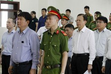 Tòa bất ngờ tạm dừng sau lời khai của ông Đinh La Thăng, triệu tập nguyên Chánh văn phòng PVN