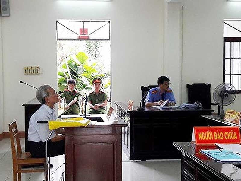 tham phan xu nguyen khac thuy dam o tre em noi gi