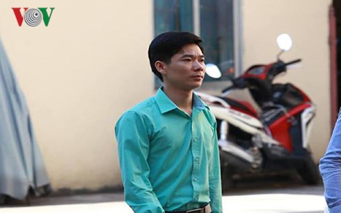nhung dien bien dang chu y o phien toa xet xu bac sy hoang cong luong