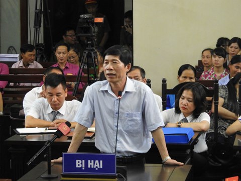 xet xu bac si hoang cong luong lo clip to lanh dao bvdk tinh hoa binh sua chua ho so