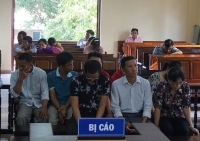 ba cuu can bo ngan hang o quang ninh bi khoi to