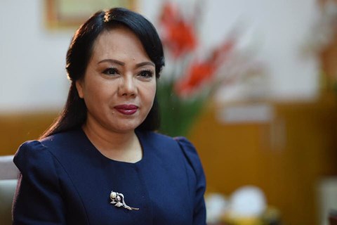 vi sao bo truong y te im lang trong vu xu bs hoang cong luong