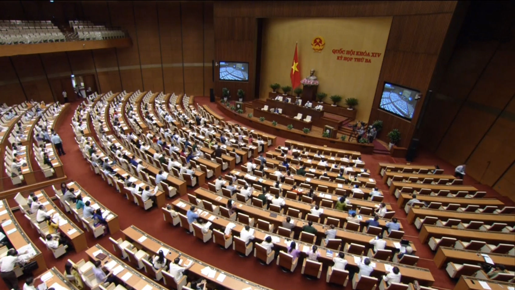 vang bong nhung cau hoi mong cho trong phien chat van