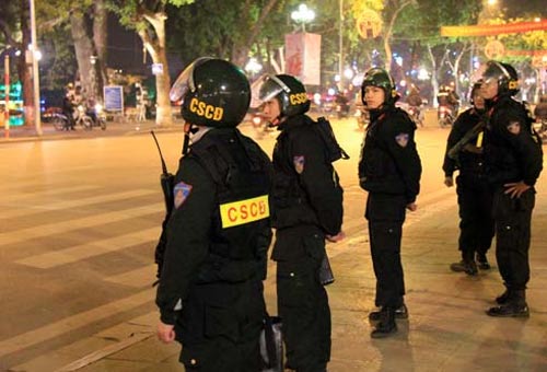 khi nao canh sat co dong duoc kiem tra giay to