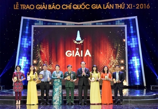 phong vien bao plxh nhan giai c giai bao chi quoc gia lan thu xi