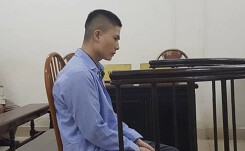 Ngang nhiên thuê thợ khóa mở cửa biệt thự, trộm tài sản khủng