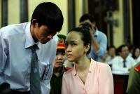 hoa hau phuong nga khang dinh o cung phong voi ong my khi di nuoc ngoai