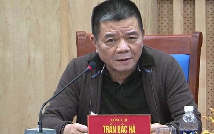 thoi con la dai gia ong tran bac ha nhan luong khung the nao o bidv