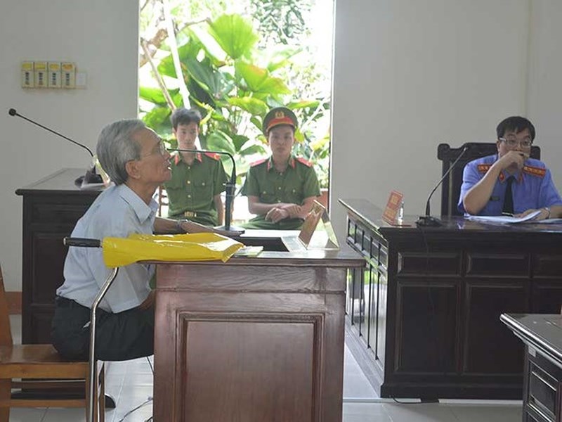 chinh thuc thi hanh an tu voi ong nguyen khac thuy dam o