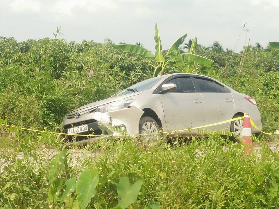vu tai xe taxi tu vong tren xe nan nhan duoc xac dinh bi sat hai