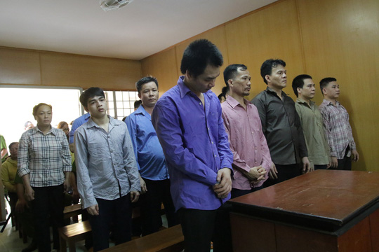 tiep tuc dua bang nhom bao ke nguoi chuyen gioi ban dam ra xet xu