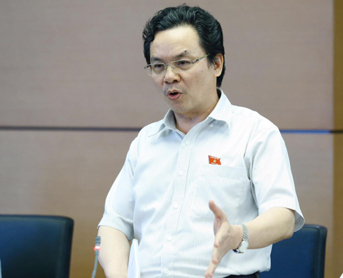 dai bieu quoc hoi chia se can nhac khi bieu quyet luat an ninh mang