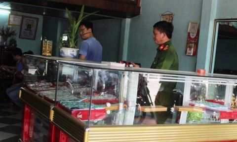 dot nhap tiem vang o sai gon ke gian cuom gan 15 ty dong