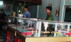 Đột nhập tiệm vàng ở Sài Gòn, kẻ gian cuỗm gần 1,5 tỷ đồng