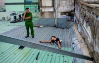 kinh hai nhung thu duoc moc len tu long cong o sai gon