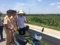 hai nu sinh tu vong bat thuong tren duong giam dinh mau vat nghi van