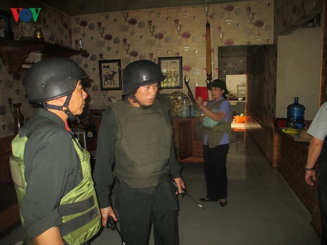 kham nghiem hien truong khu nha cac doi tuong truy na o long luong