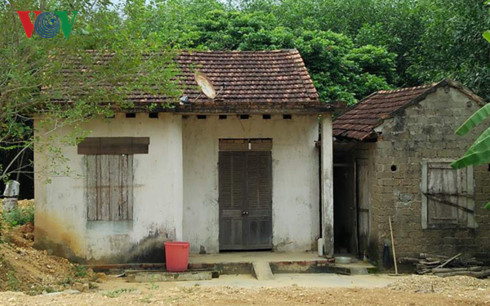 khoi to ke doat mang nu giao vien vi doi chia tay
