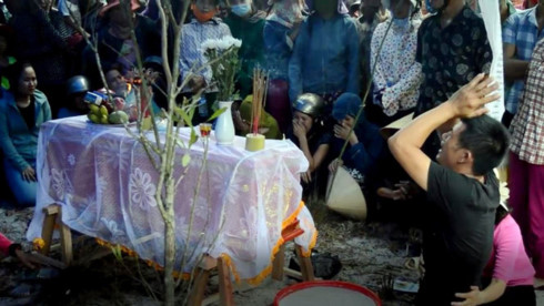 be trai mat tich o quang binh nghi bi sat hai khong co chuyen bi giet de lay noi tang