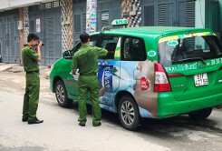 Tài xế taxi công nghệ rút súng bắn lái xe taxi truyền thống ở Sài Gòn