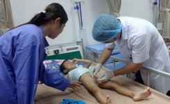 Khởi tố vụ án gần 80 trẻ ở Hưng Yên bị sùi mào gà sau khi cắt bao quy đầu