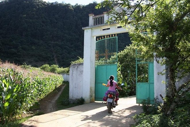 trum ma tuy khoac sung lan lung luu dan di an co dao ham tron na ngay tai nha minh