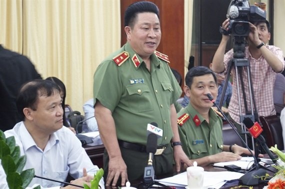 thu truong bo ca lam gi khi linh vuc phu trach giao nguoi khac