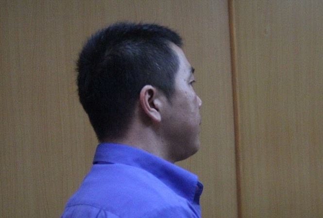 doi chat vu ban logo xe vua cuu csgt khai dua 300 trieu cho sep
